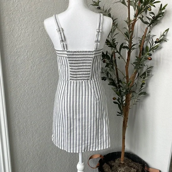 Ivy + Main Classic Striped Linen Blend Striped Button Front Dress Size Medium - Picture 6 of 12